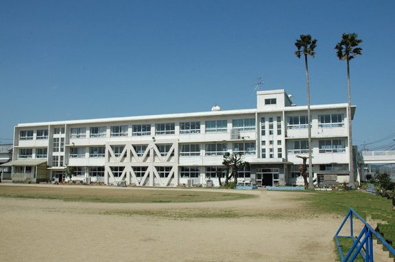 五島市立本山小学校