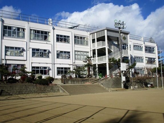 仙台市立中山小学校