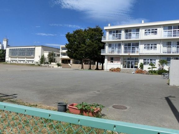 伊勢原市立成瀬小学校
