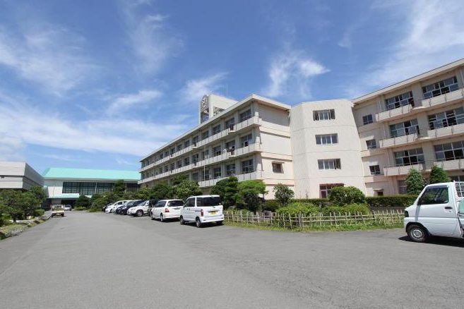 伊豆の国市立長岡中学校