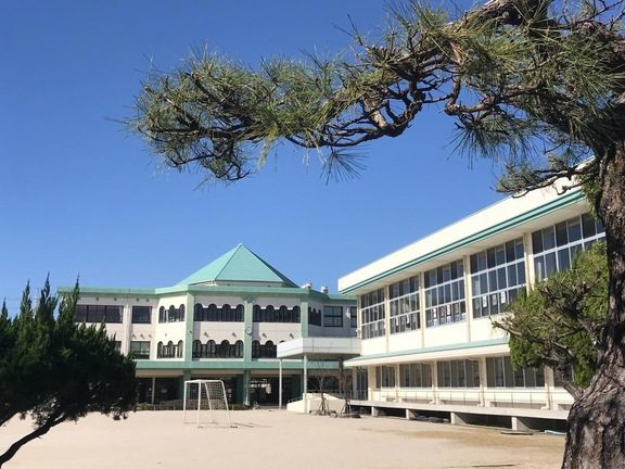 佐賀市立神野小学校
