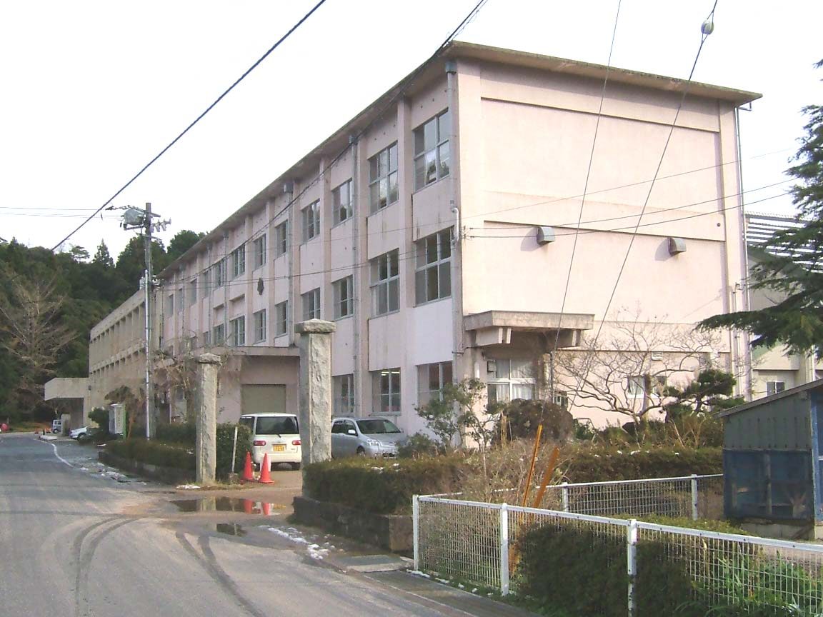 倉吉市立西郷小学校