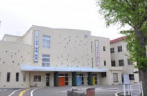 八戸市立吹上小学校