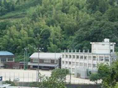 内子町立立川小学校