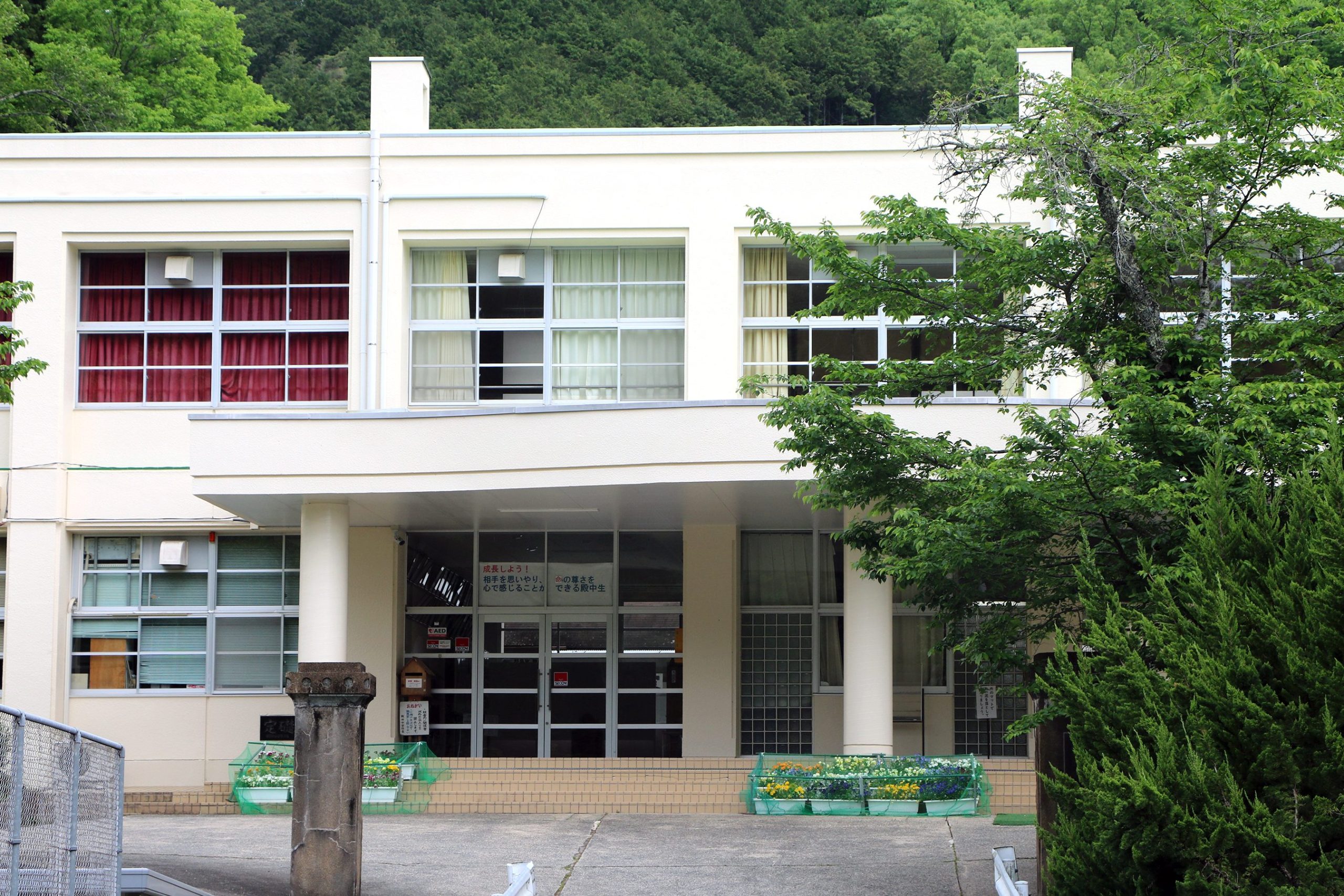 南丹市立殿田中学校