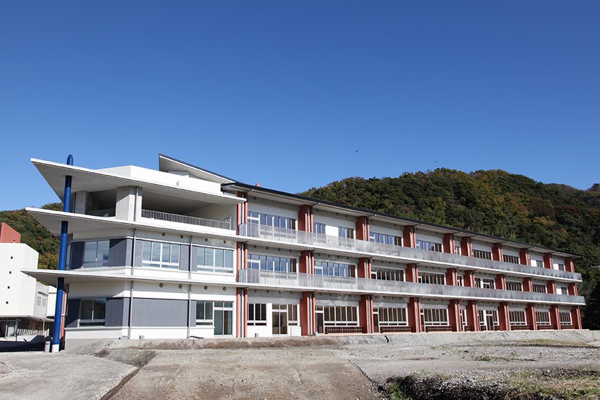 南房総市立富山小学校