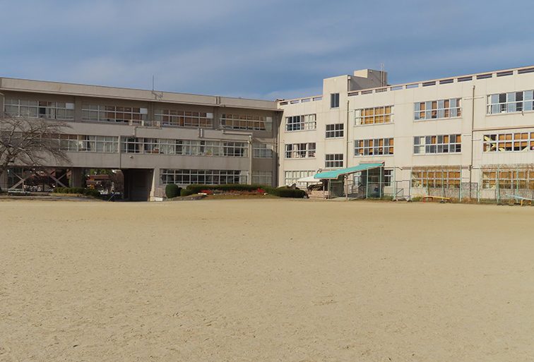 名張市立名張小学校