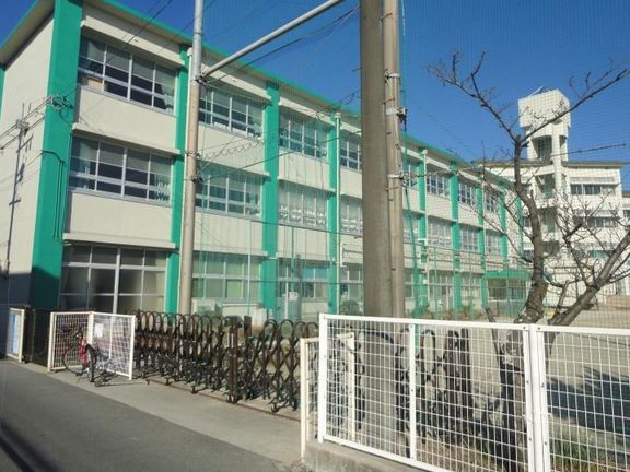 四日市市立日永小学校