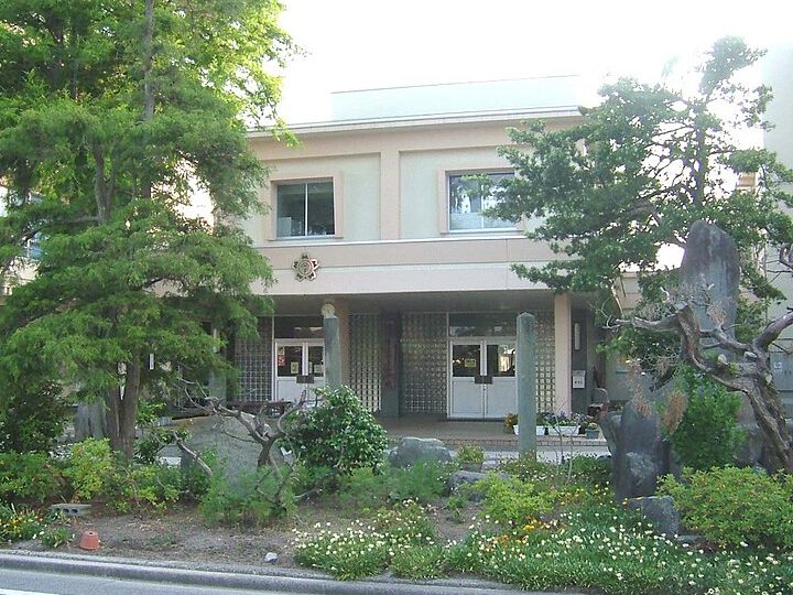 境港市立余子小学校