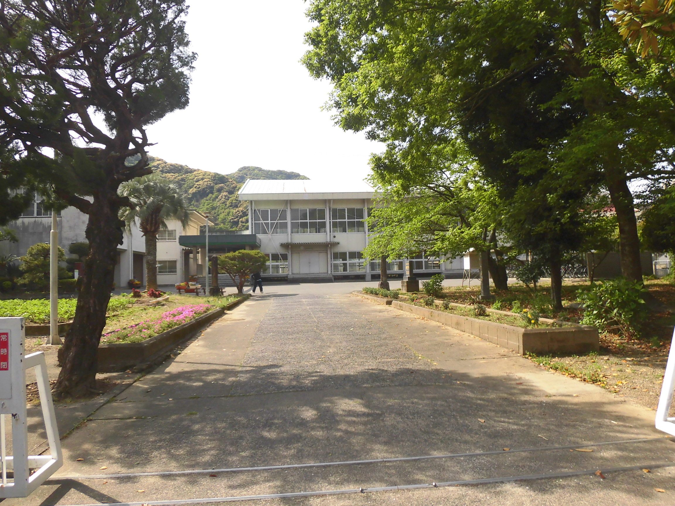 多久市立東原庠舎西渓校