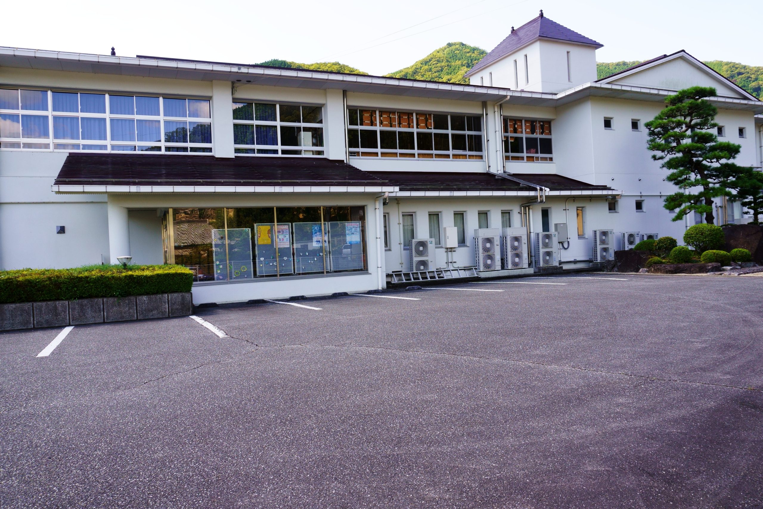 多可町立八千代小学校