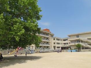 天理市立朝和小学校