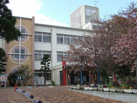 天理市立柳本小学校