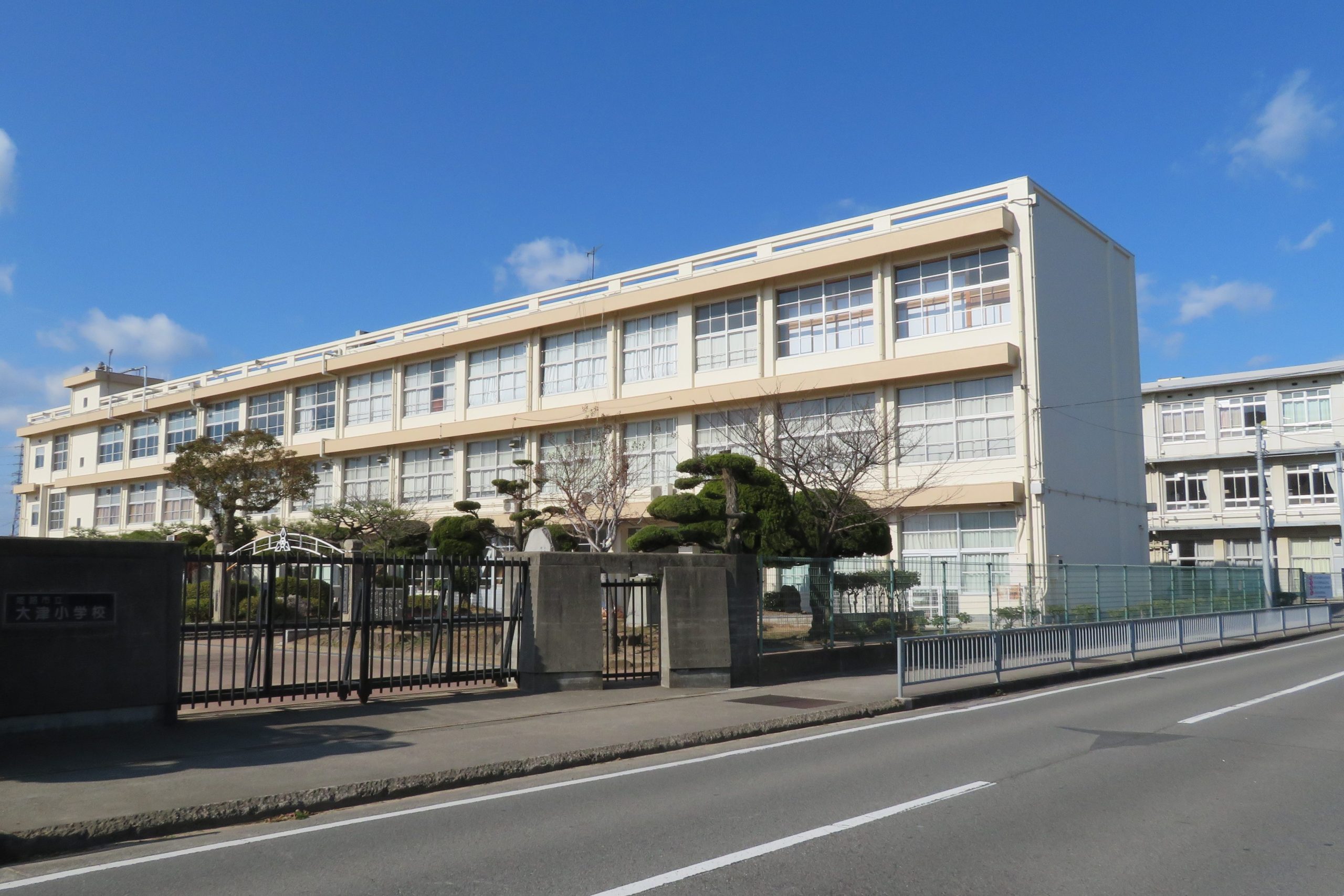 姫路市立大津小学校