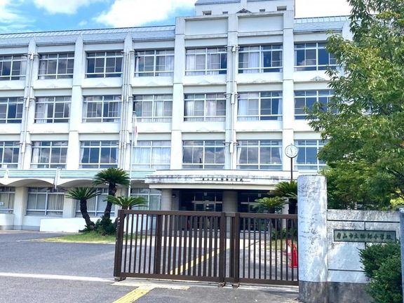 守山市立物部小学校
