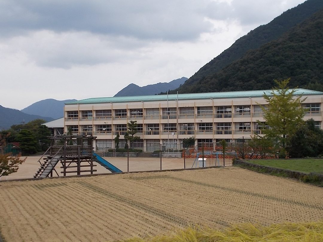 宍粟市立はりま一宮小学校