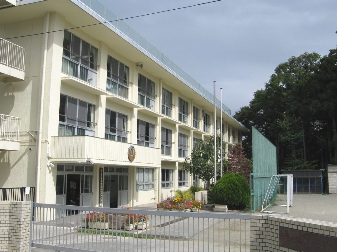 富士吉田市立 下吉田第一小学校