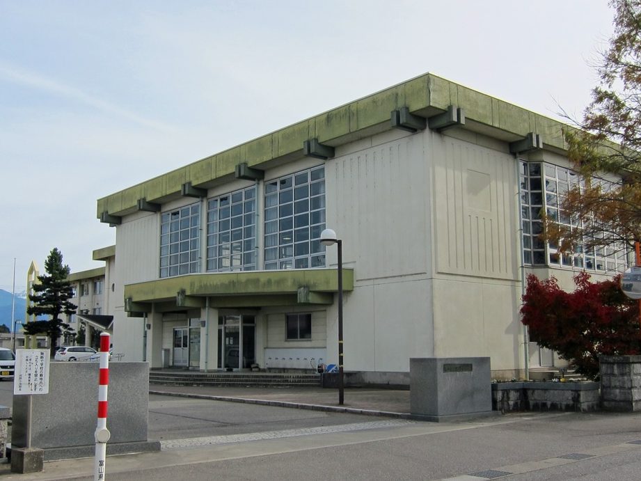 富山市立熊野小学校