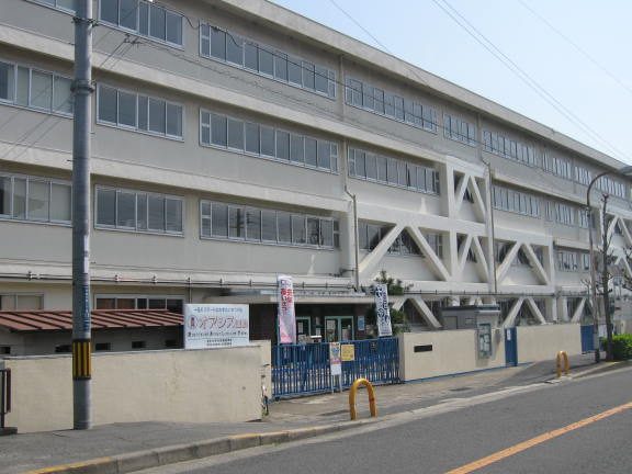 寝屋川市立木田小学校