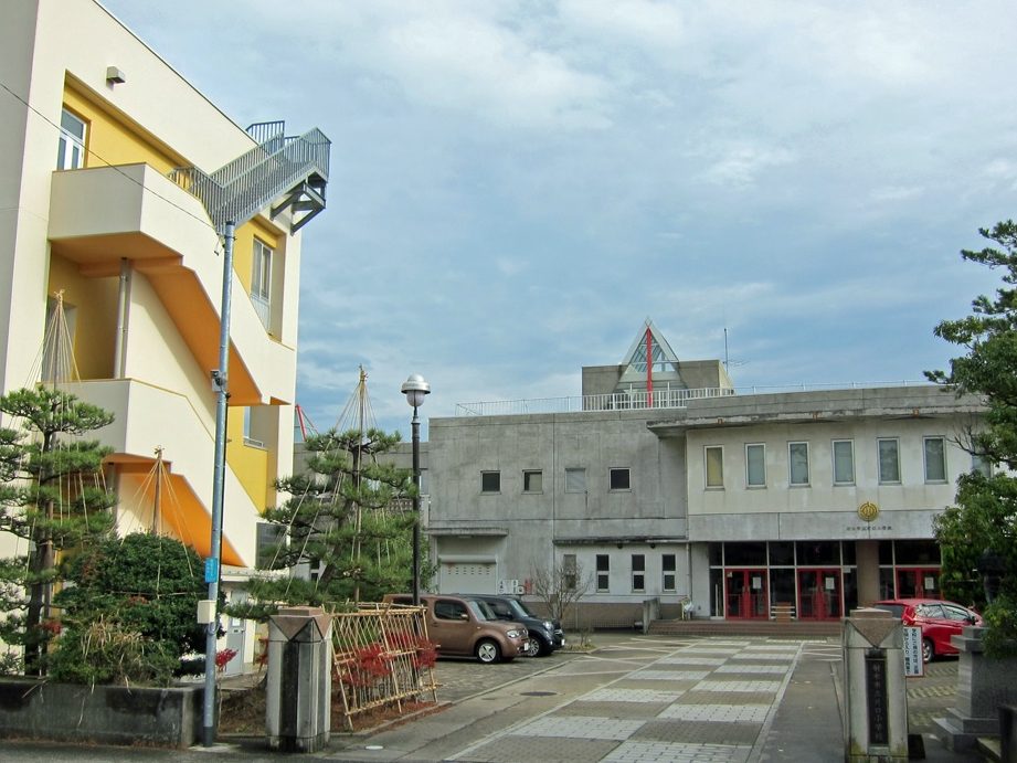 射水市立片口小学校