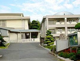 山口市立興進小学校