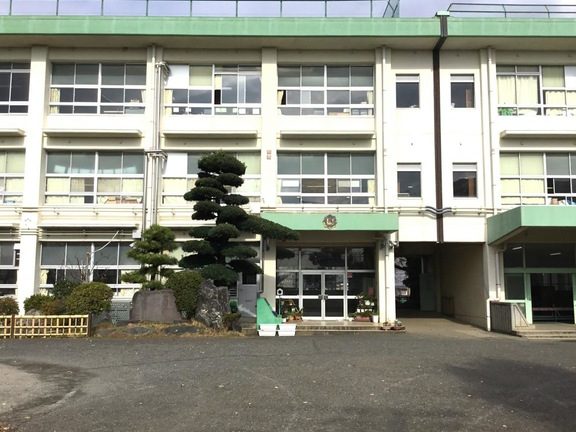 平塚市立岡崎小学校