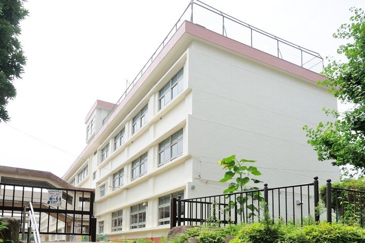 平塚市立崇善小学校