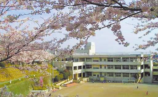 座間市立中原小学校