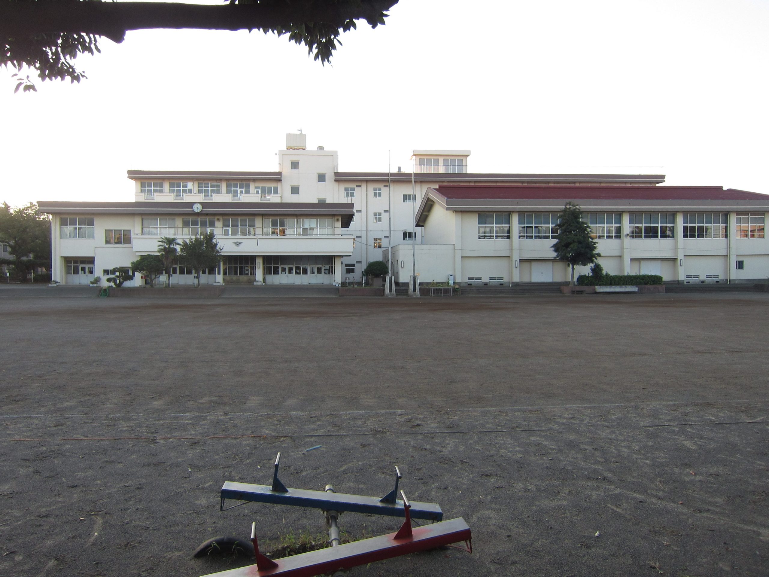 座間市立旭小学校