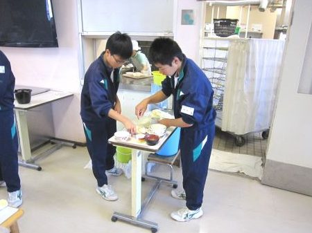 座間市立栗原中学校