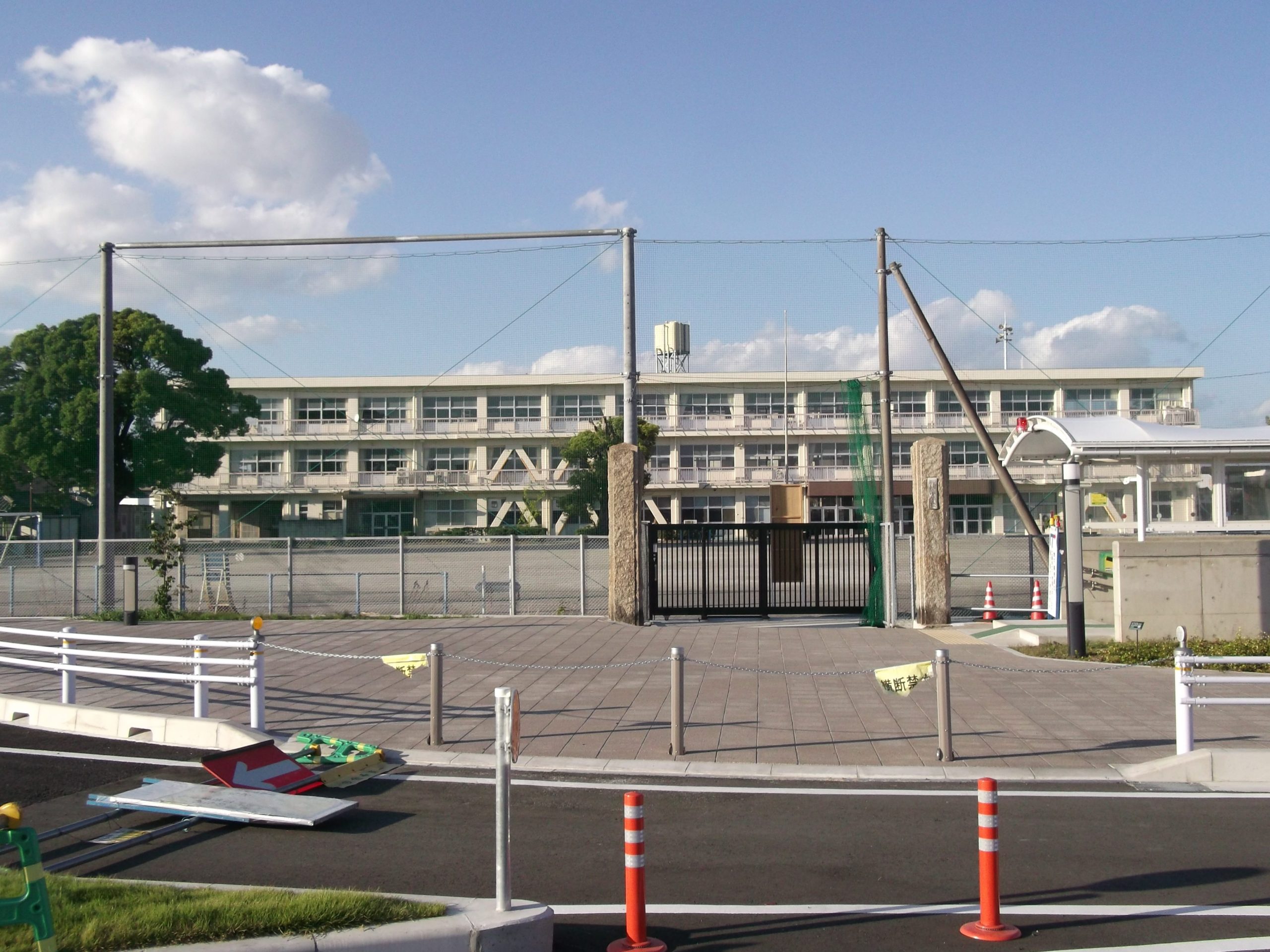 愛西市立勝幡小学校