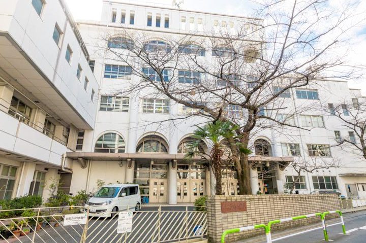 文京区立湯島小学校