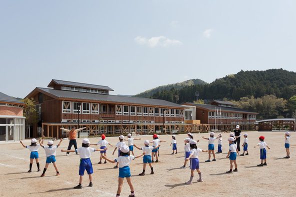 新城市立黄柳川小学校