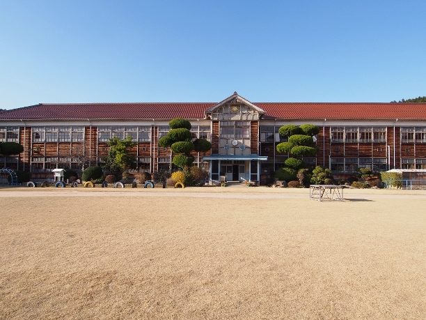 旧安芸高田市立郷野小学校