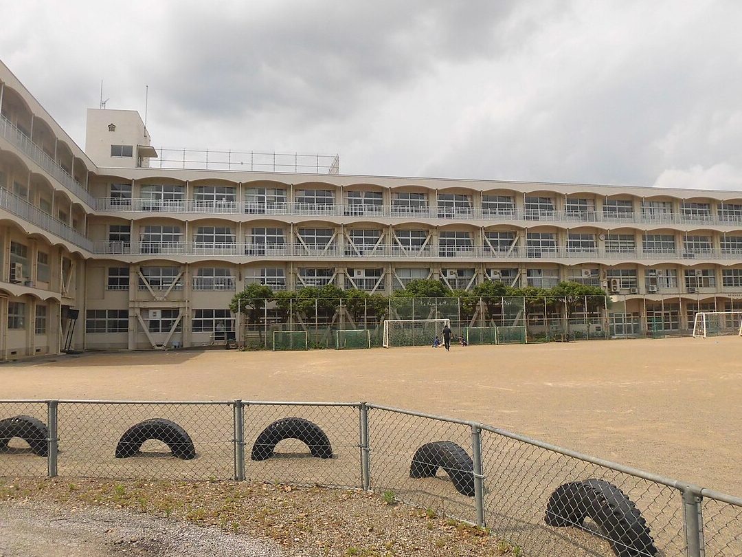 朝倉小学校