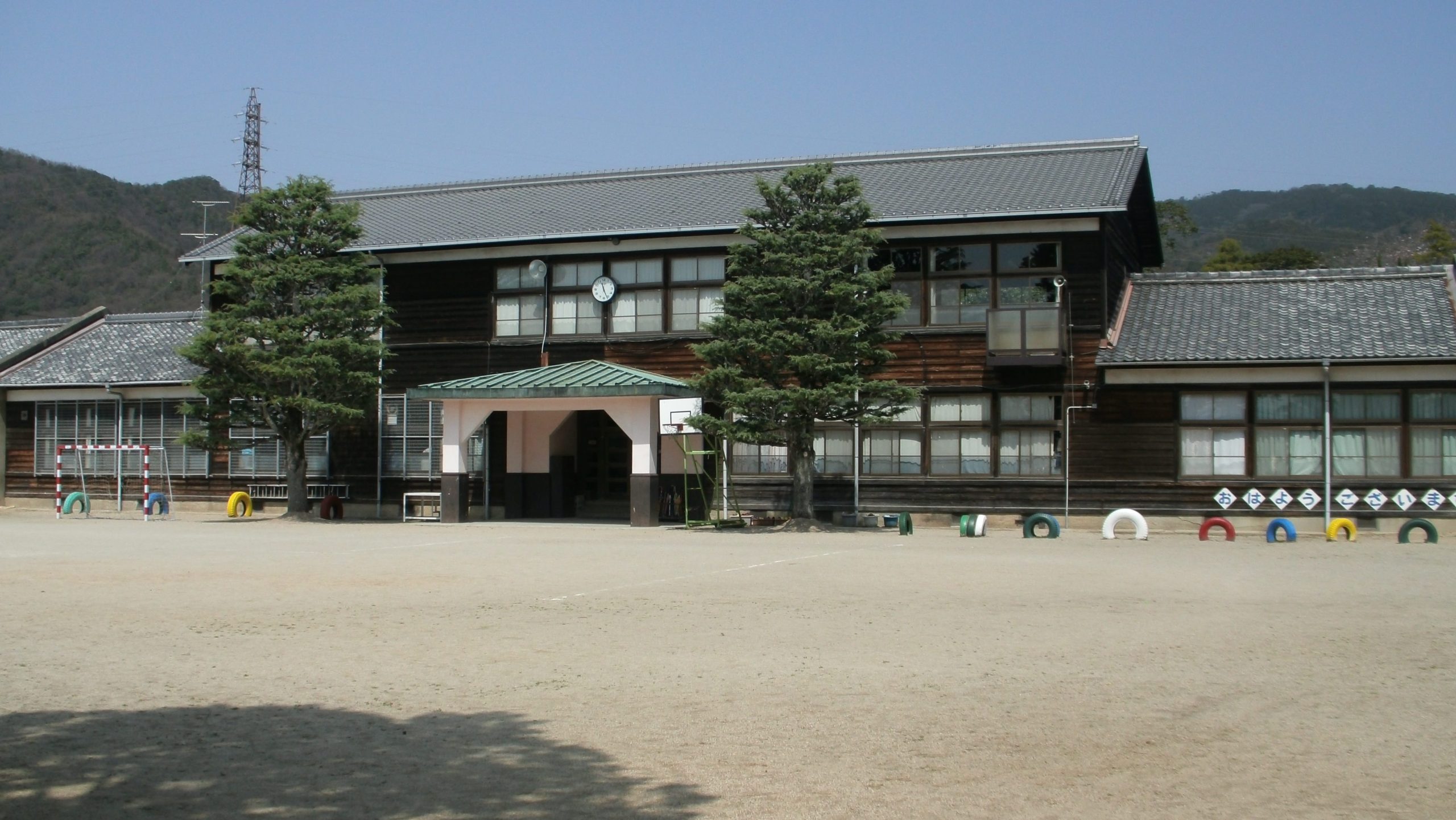 木津川市立恭仁小学校