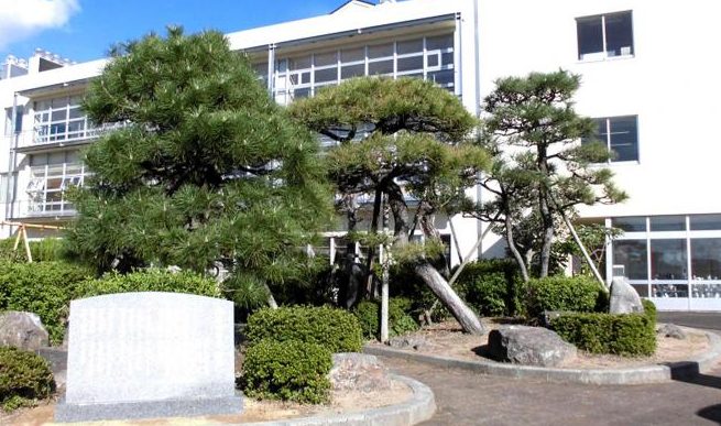 松江市立母衣小学校