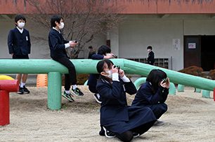 橿原市立耳成小学校