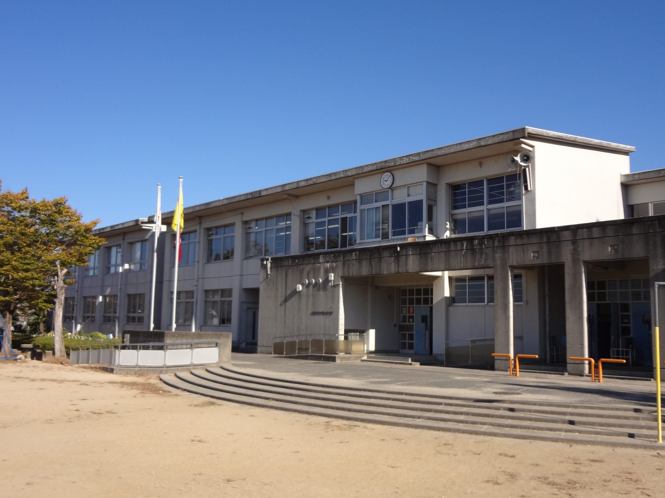 河内長野市立川上小学校