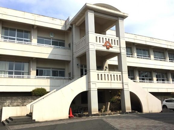 沼津市立愛鷹小学校