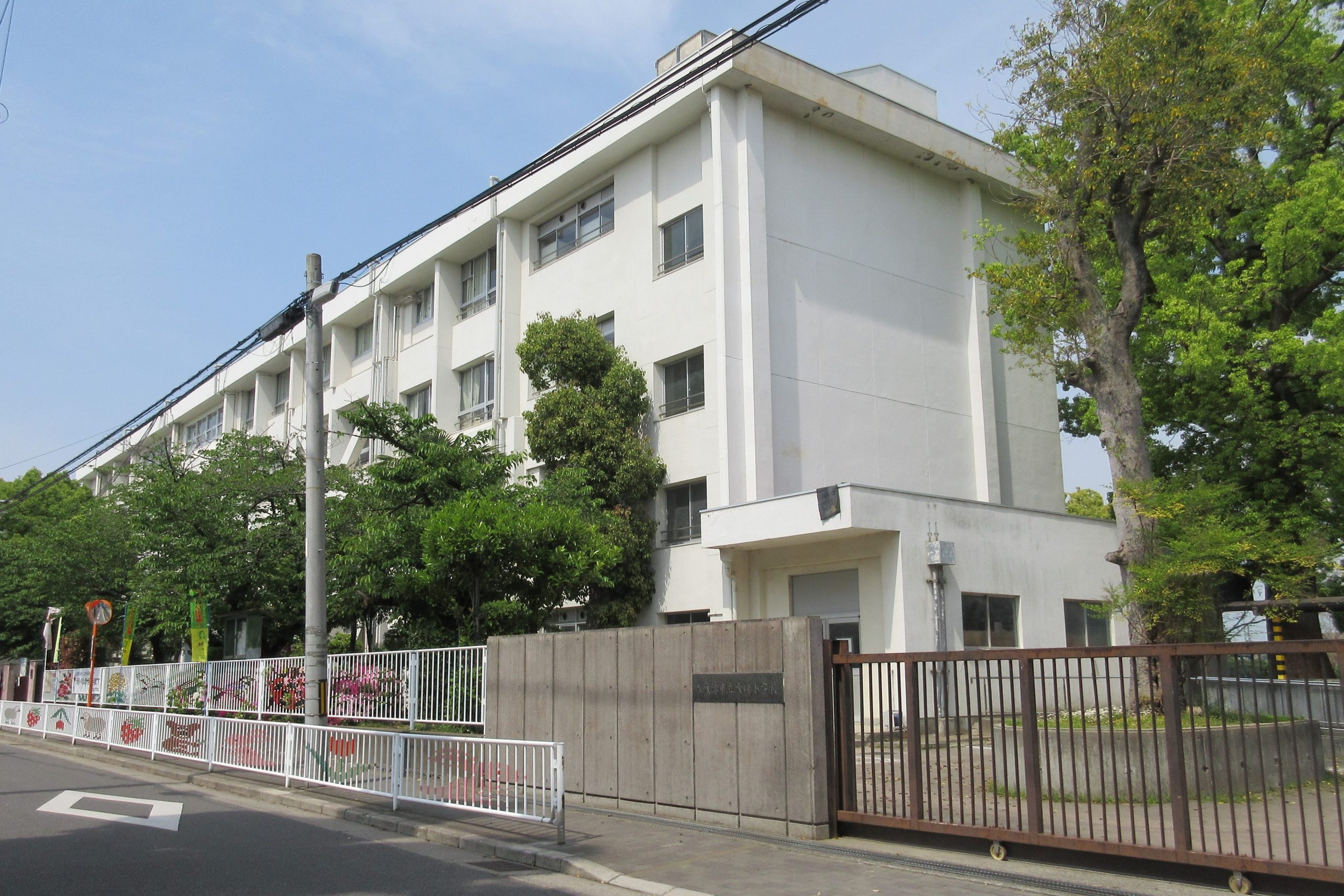 泉大津市立穴師小学校