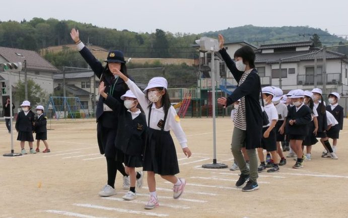 津山市立佐良山小学校