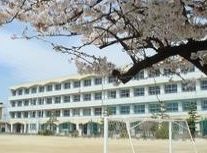 津島市立西小学校