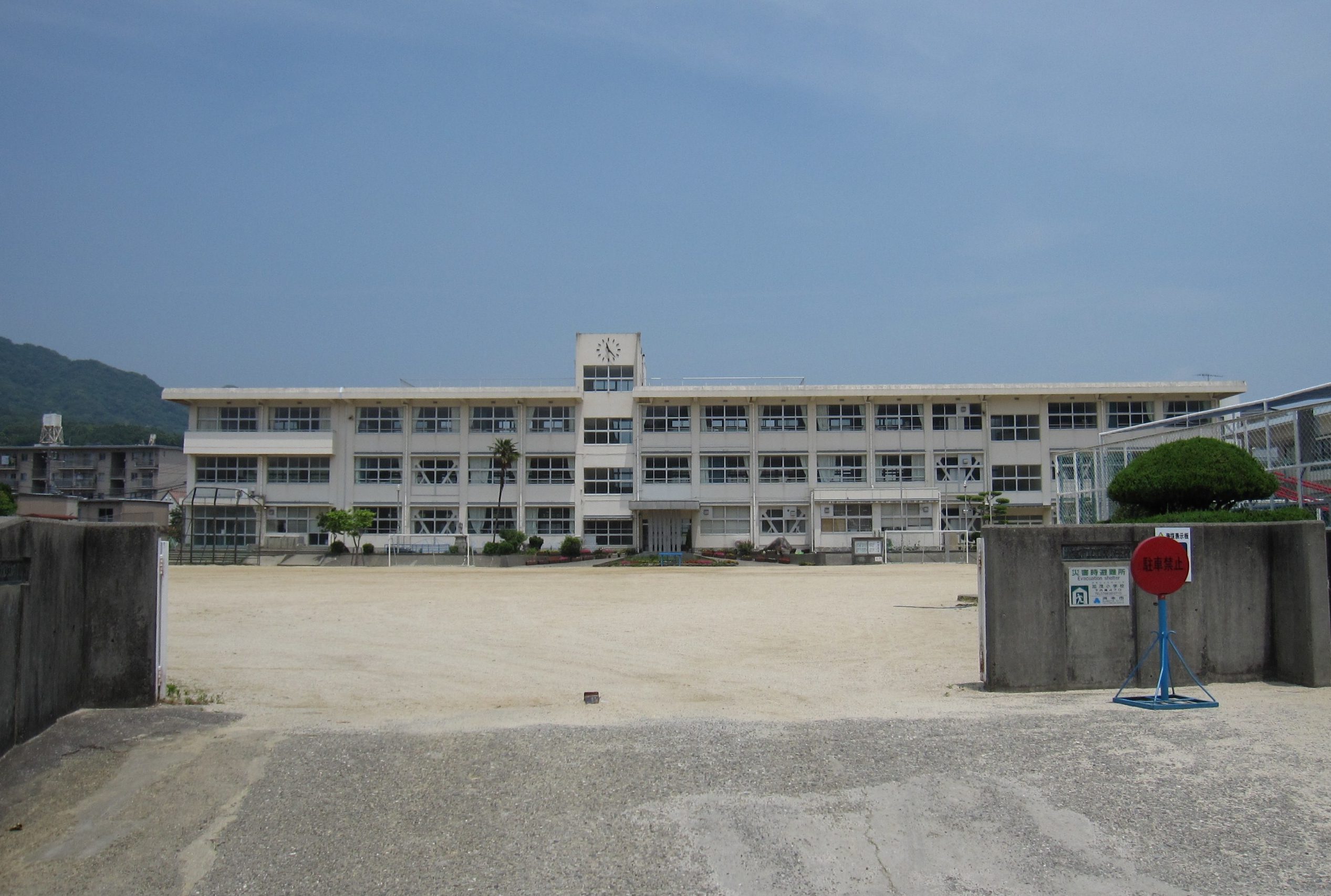 洲本市立加茂小学校