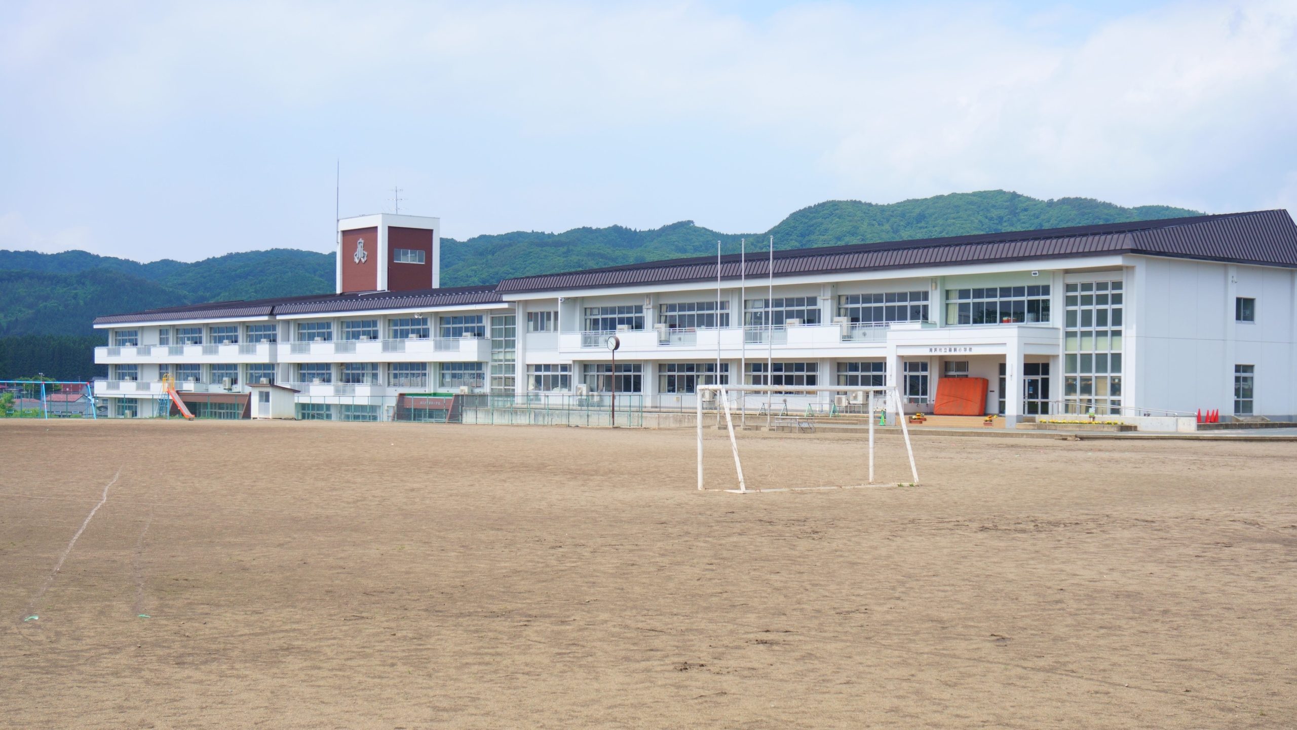 滝沢市立鵜飼小学校