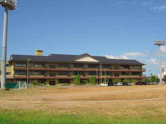 燕市立燕西小学校