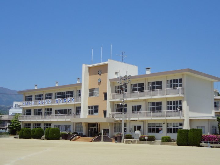 甲州市立塩山南小学校