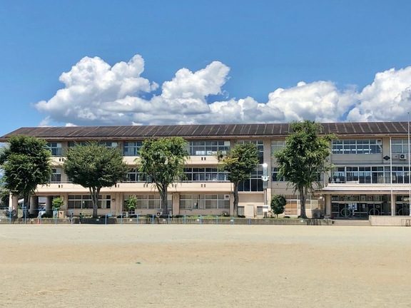 甲府市立大国小学校