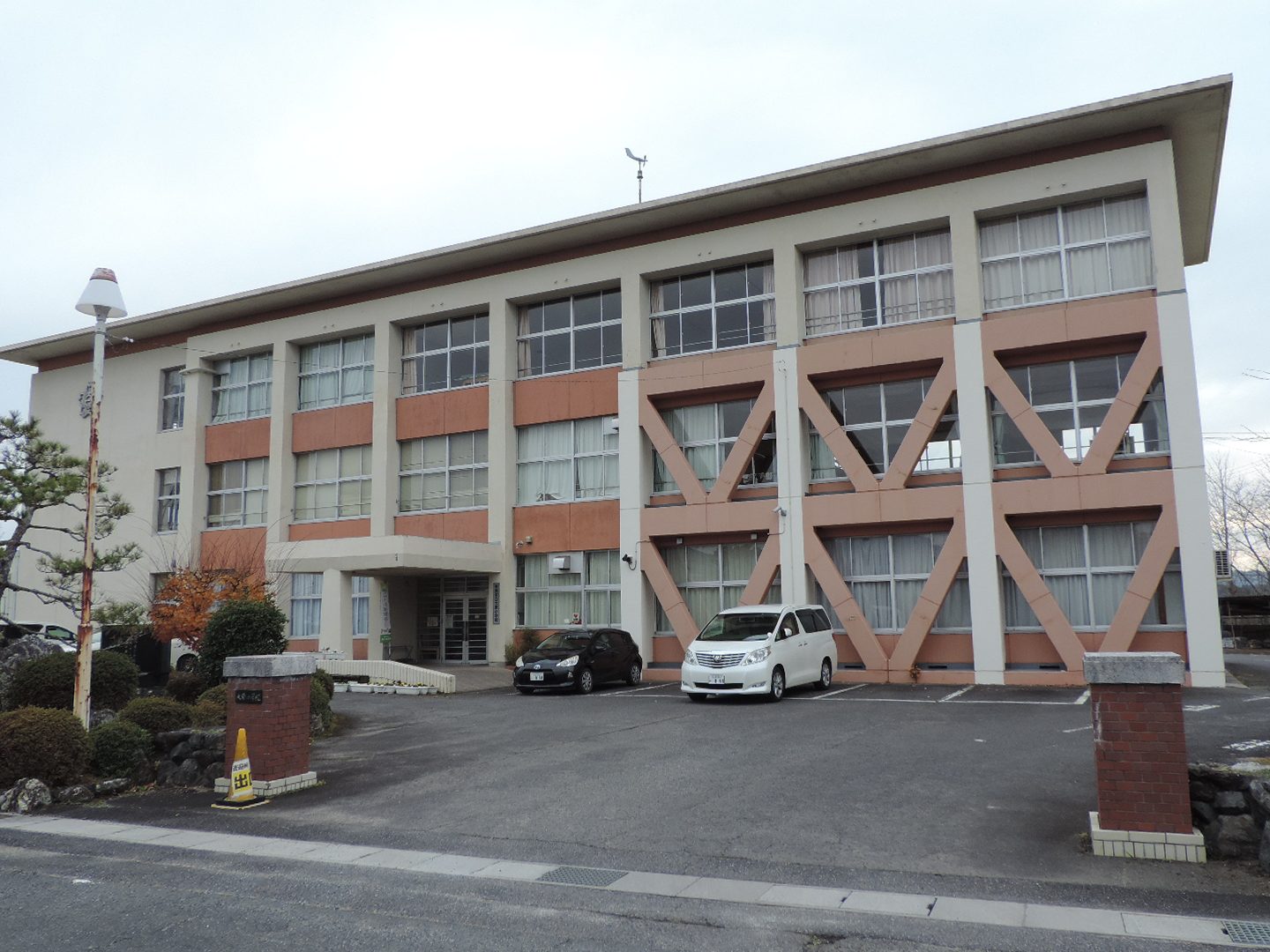 甲賀市立大原小学校