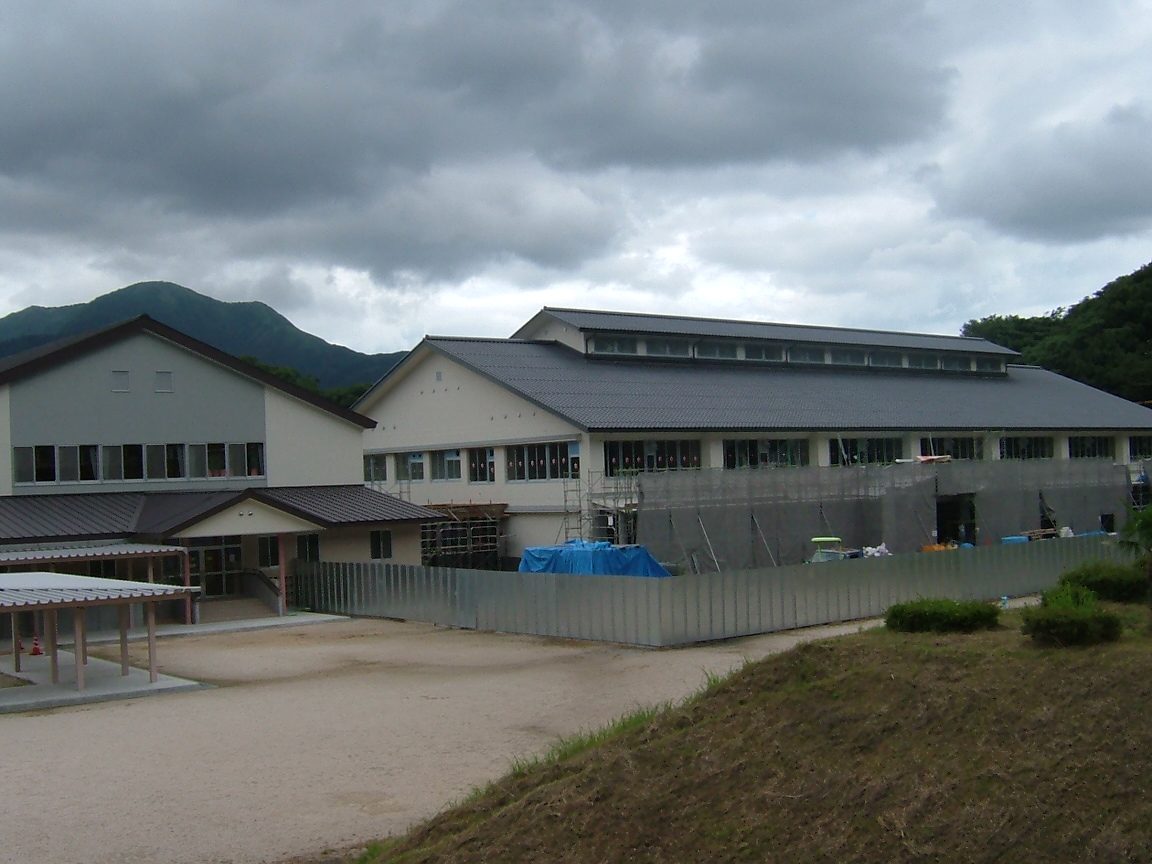 真庭市立八束小学校